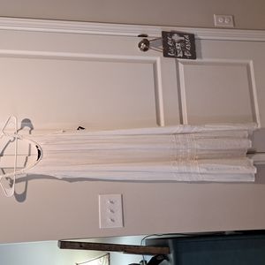 Male Gabrielle white dress